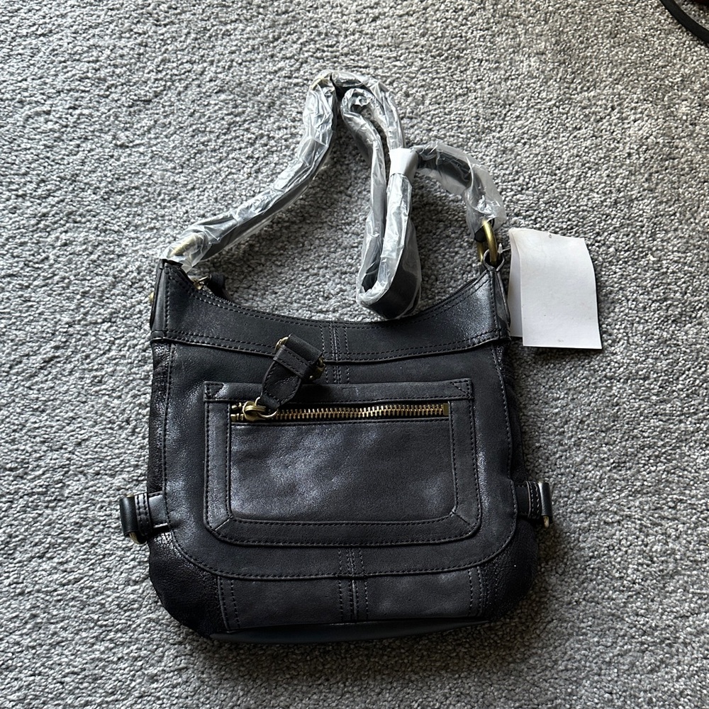 Black Leather Messenger Bag for Women - Classic Crossbody Carry